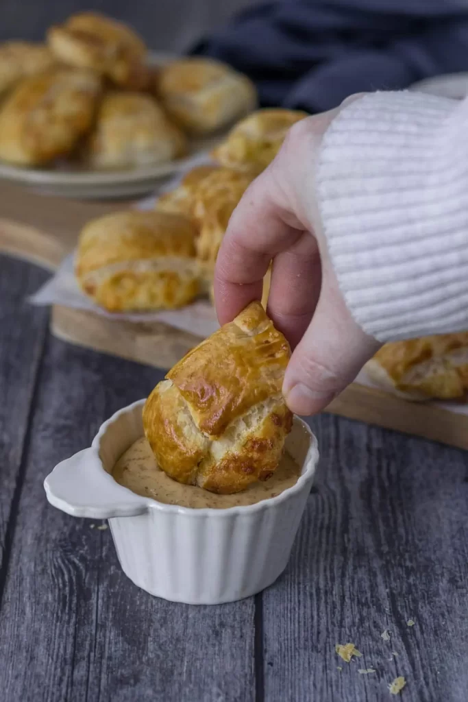 Mini Cheese Rolls
